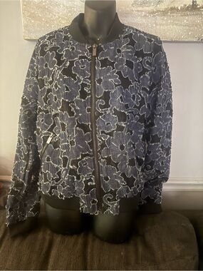 Kut from the Kloth Navy Floral Lace Bomber Jacket nwt